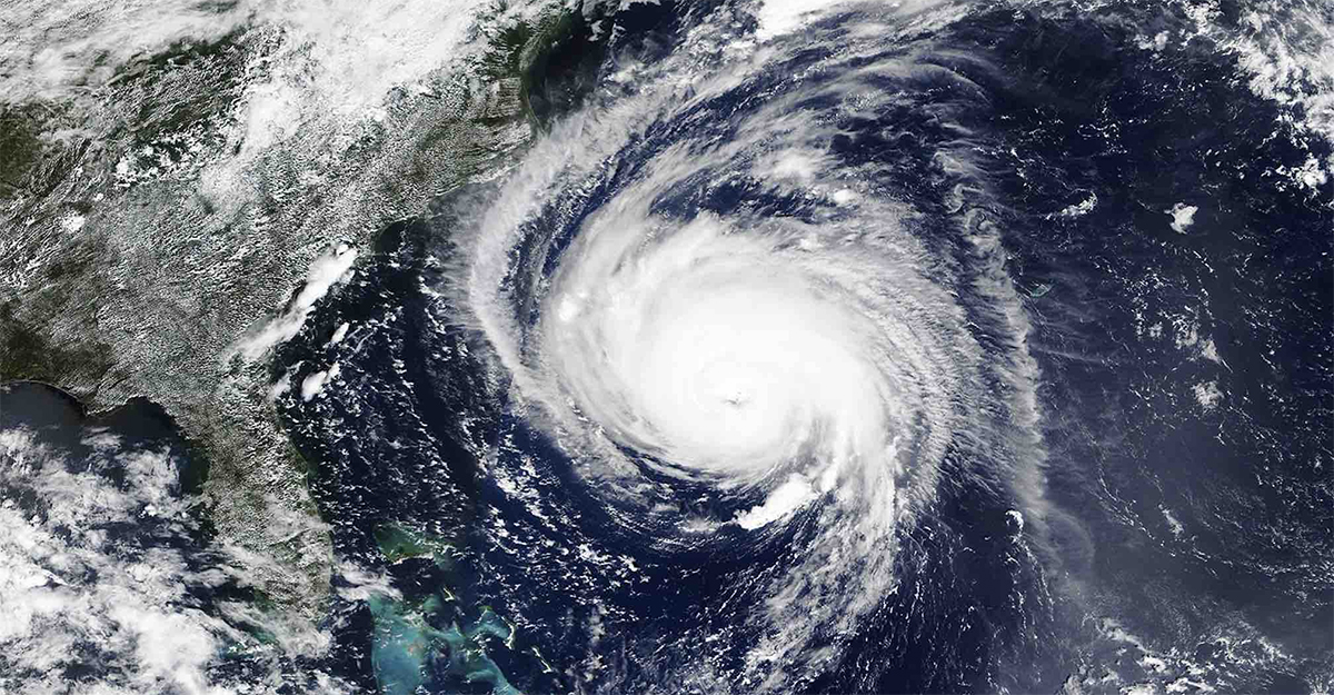 প্রবল ঘূর্ণিঝড়ে রূপ নিলো ‘শক্তি’, ভারতে রেড অ্যালার্ট জারি